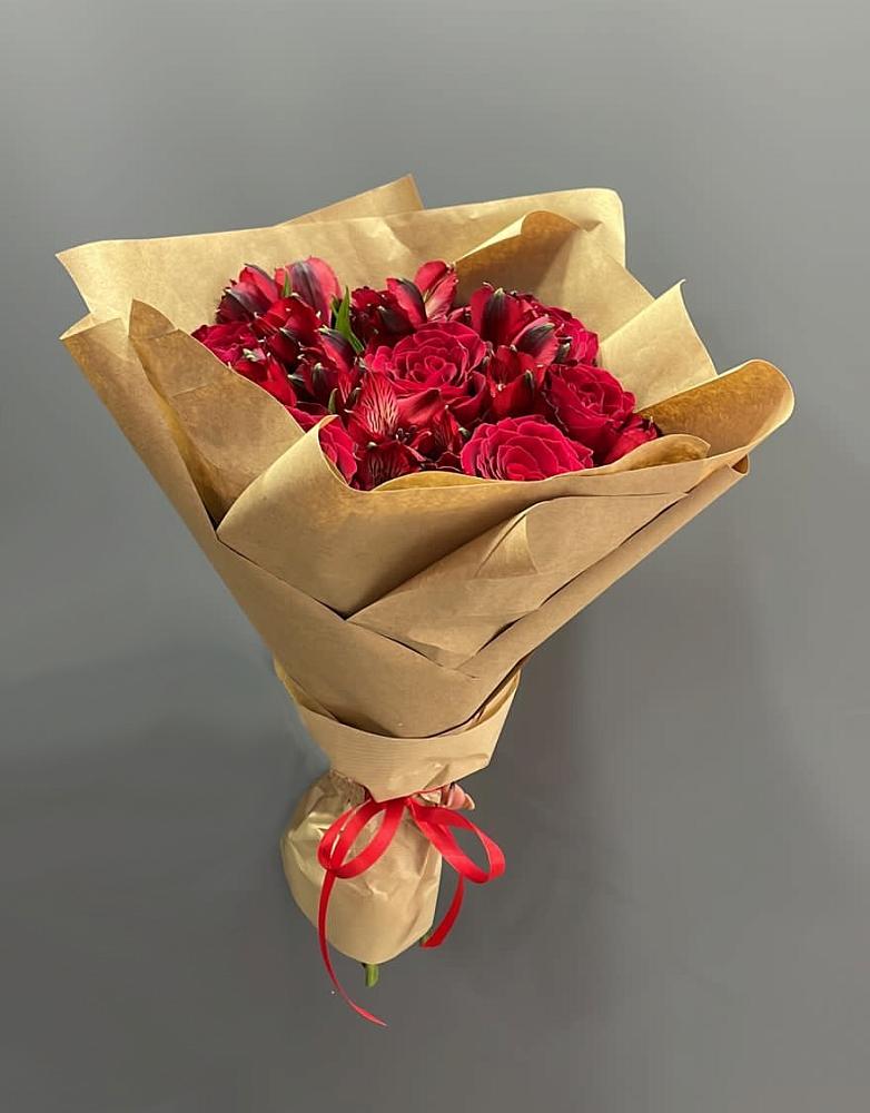 Букет цветов из: Альстромерии и Розы в Линёво Волгоградской области