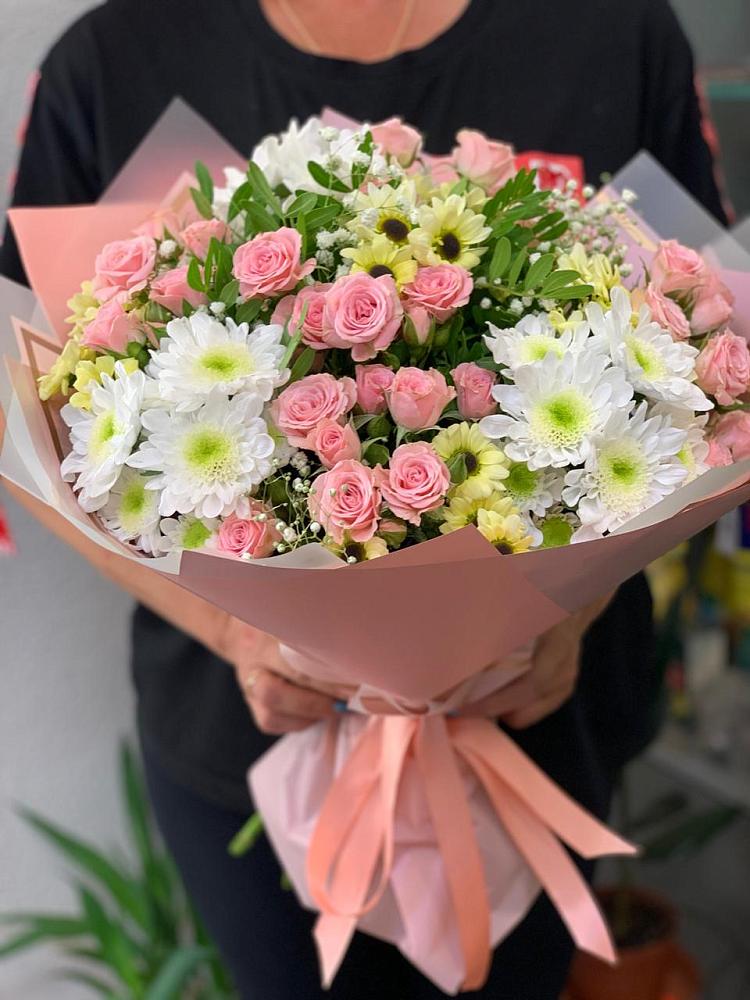 Букет цветов из: Розы и Хризантемы в Линёво Волгоградской области