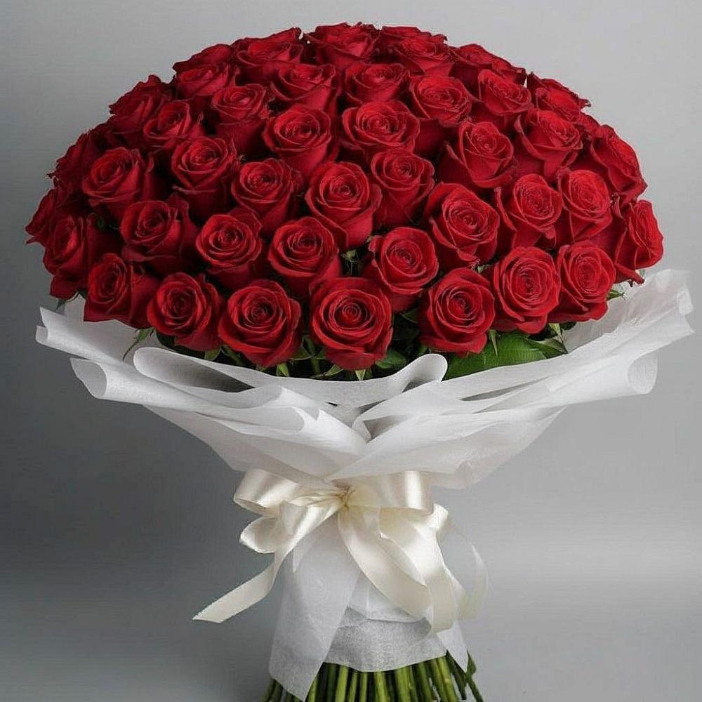 Букет 101 Красная роза Блэк Мэджик в Линёво Волгоградской области