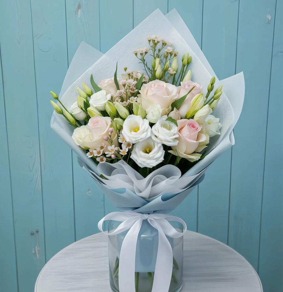 Букет цветов из: Розы и Лизиантусы в Линёво Волгоградской области