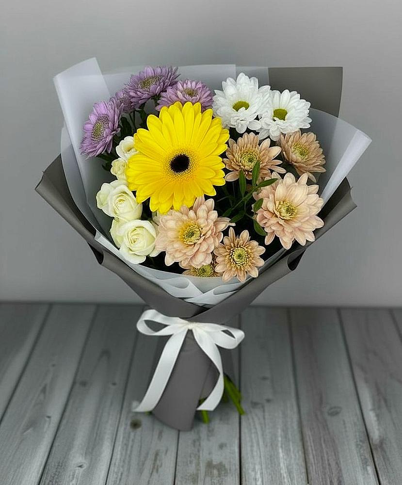 Букет цветов из: Розы, Герберы и Хризантемы в Линёво Волгоградской области