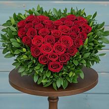 Цветочная композиция из Розы в виде сердца в Линёво Волгоградской области