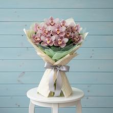 Букет цветов из:  Орхидеи и Розы в Линёво Волгоградской области