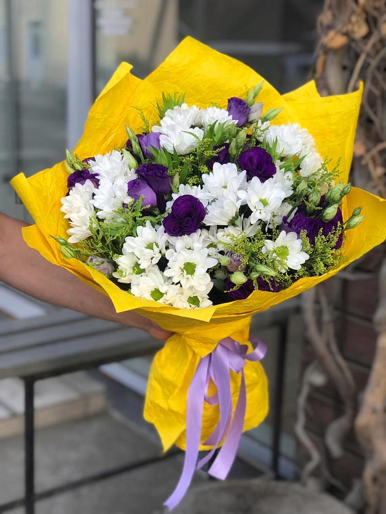 Букет цветов из: Ирисы, Хризантемы и Ромашки в Линёво Волгоградской области