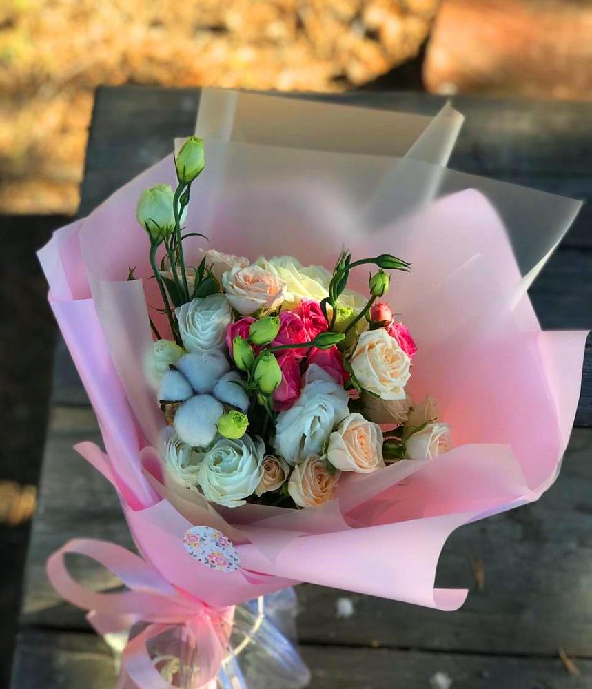 Букет цветов из: Розы и Лизиантусы в Линёво Волгоградской области