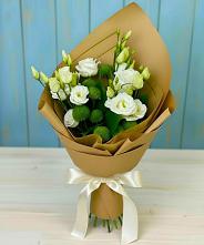 Букет цветов из:  Хризантемы и Лизиантусы #REPLACE_PRED# Линёво Волгоградской области