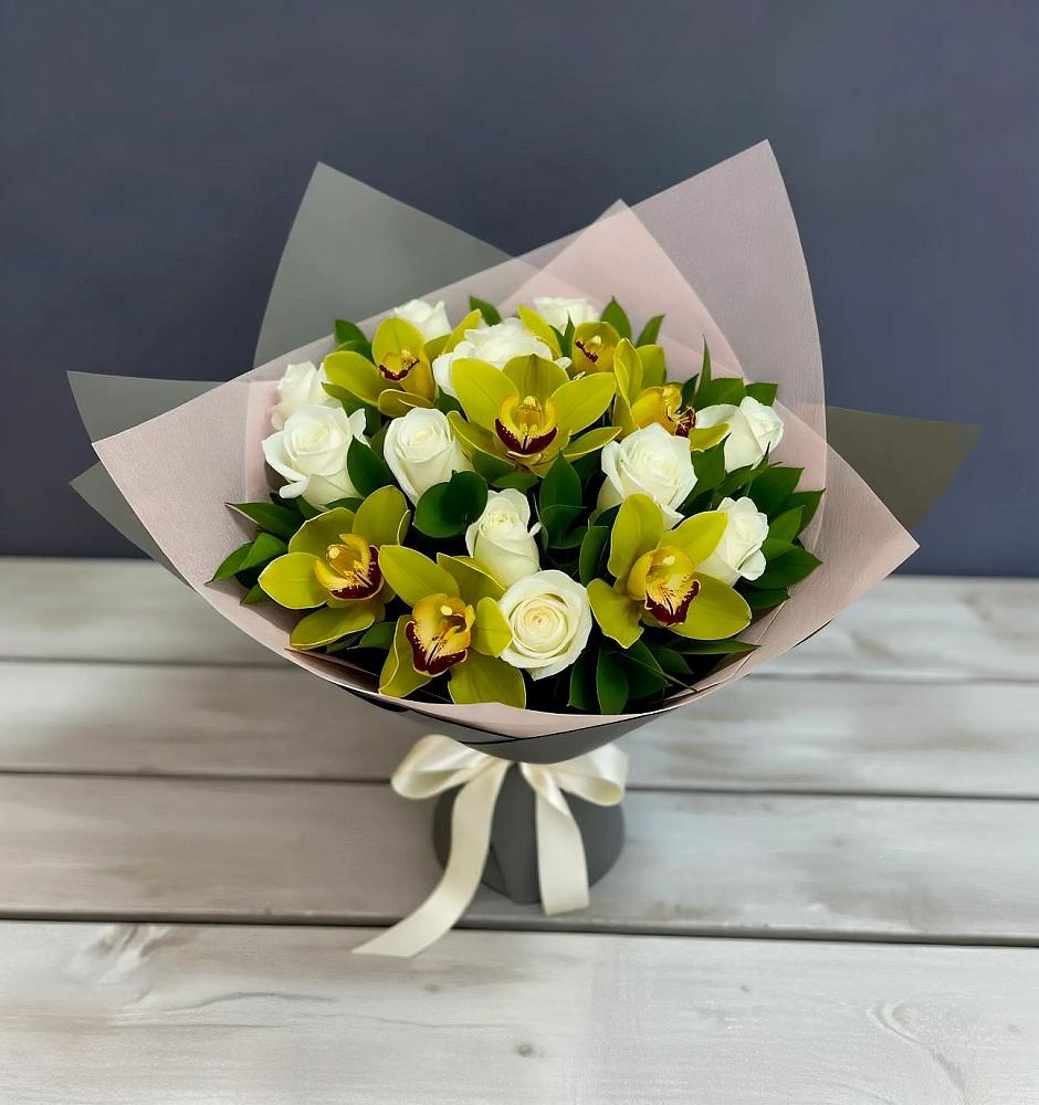 Букет цветов из: Орхидеи и Розы в Линёво Волгоградской области