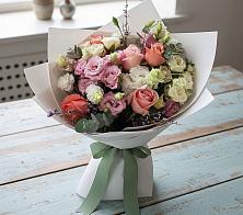 Букет цветов из:  Розы, Лизиантусы и Гвоздики в Линёво Волгоградской области