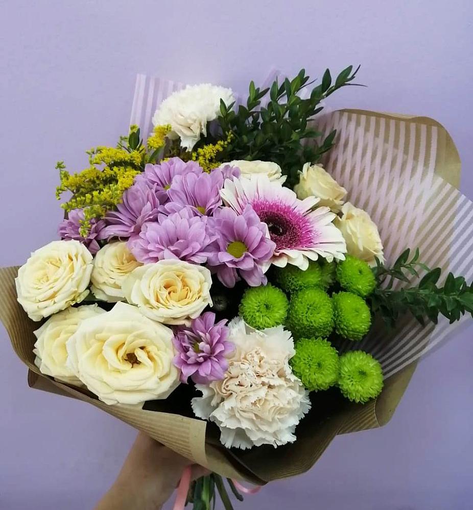 Букет цветов из: Хризантемы, Розы, Гвоздики и Герберы в Линёво Волгоградской области