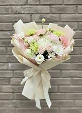 Букет цветов из:  Гвоздики, Розы, Лизиантусы и Хризантемы в Линёво Волгоградской области