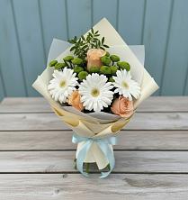 Букет цветов из:  Герберы, Розы и Хризантемы в Линёво Волгоградской области