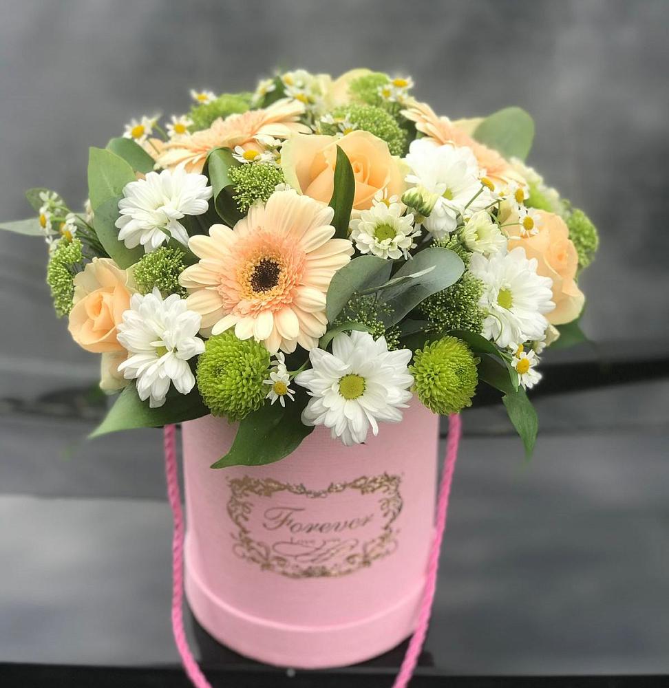 Цветочная композиция из Розы, Герберы и Хризантемы в шляпной коробке в Линёво Волгоградской области